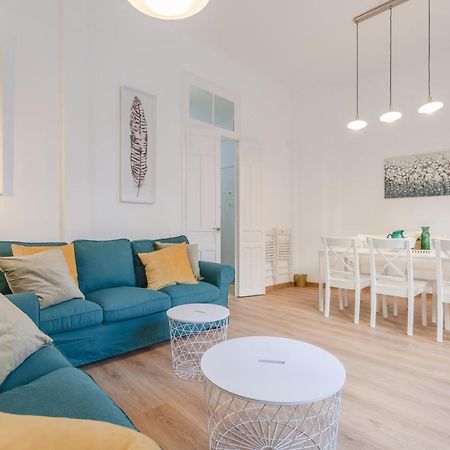 Avanti La Campana, Con Un Balcon Que Te Enamorara Del Ambiente De Sevilla Extérieur photo