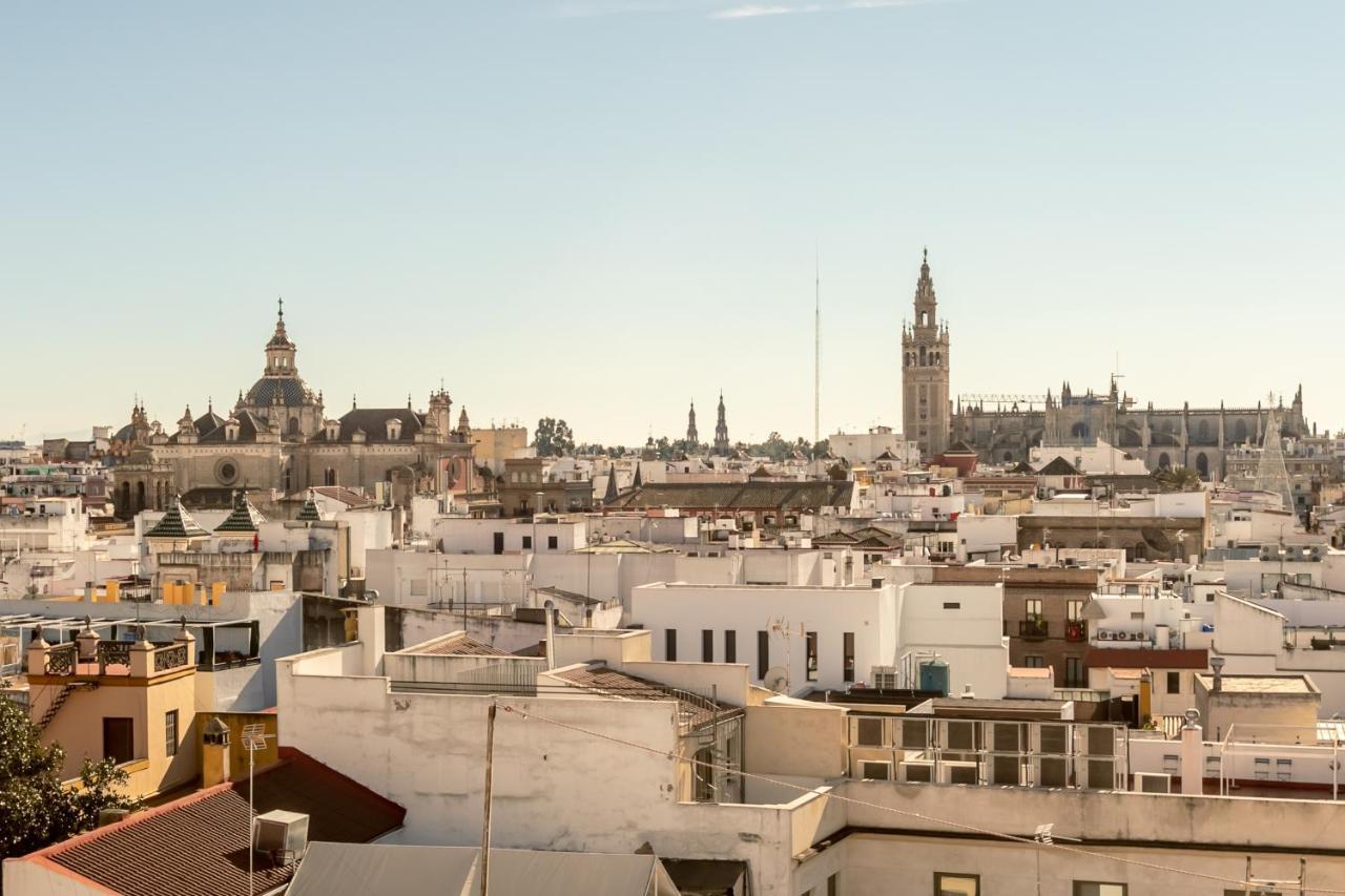 Avanti La Campana, Con Un Balcon Que Te Enamorara Del Ambiente De Sevilla Extérieur photo